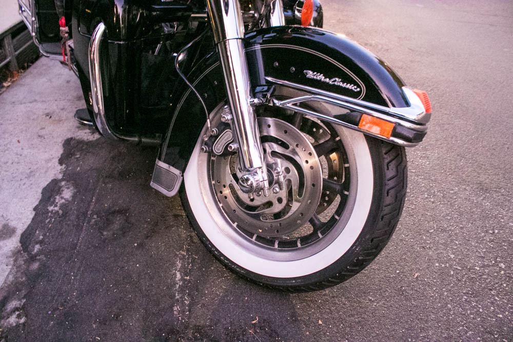 Denver, CO - Motorcyclist Hurt in Accident on S Bellaire St near E Louisiana Ave