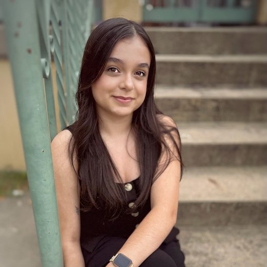 Janet Nuno-Navarro Headshot