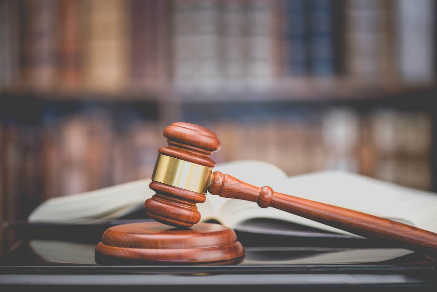 How a Personal Injury Lawyer Proves “Negligence” in Court